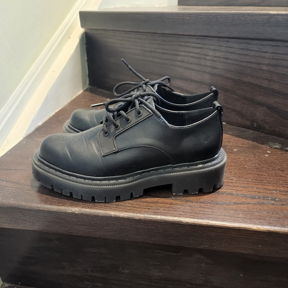 Chunky Platform Shoe - Picture 3 of 6